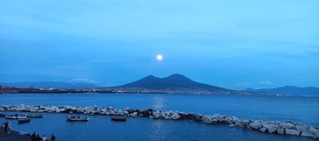 Stop Al Duomo Napoli Ngoại thất bức ảnh
